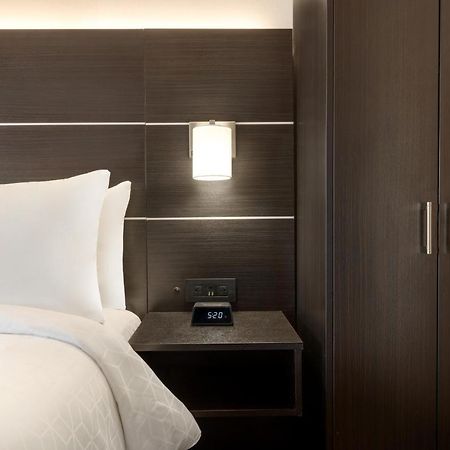 Holiday Inn Express - Jamaica - Jfk Airtrain - Nyc By Ihg Нью-Йорк Экстерьер фото